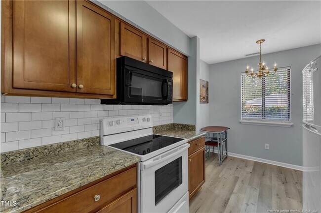 Building Photo - 5900 Shady Grove Cir