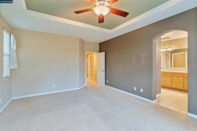 Building Photo - 350 Caroni St