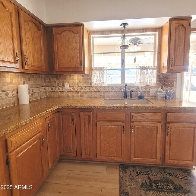 Building Photo - 8229 E Cambridge Ave