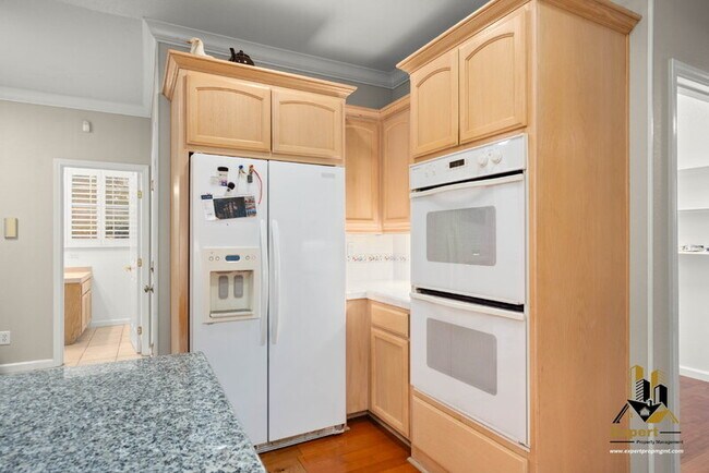 Building Photo - 5291 Bryant Rd