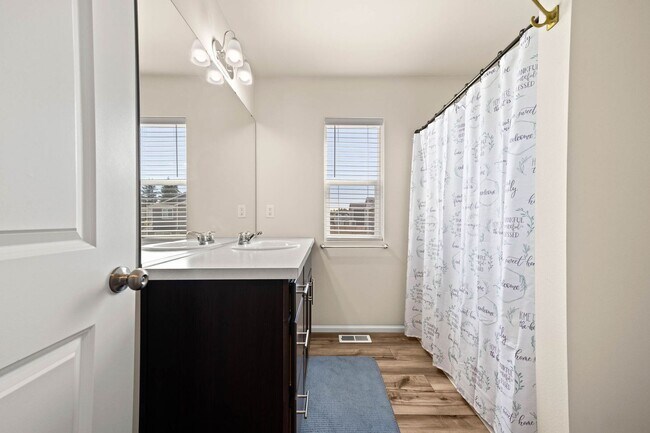 Building Photo - 15204 Prescott Lp SE