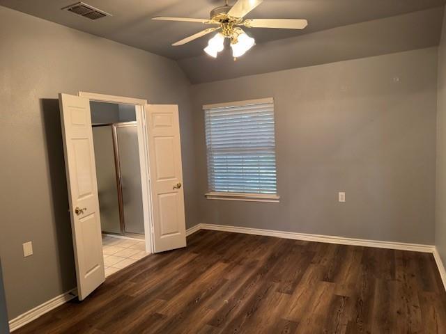 Building Photo - 105 Cobblestone Dr W