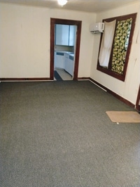 Building Photo - 524 S Kenwood Rd