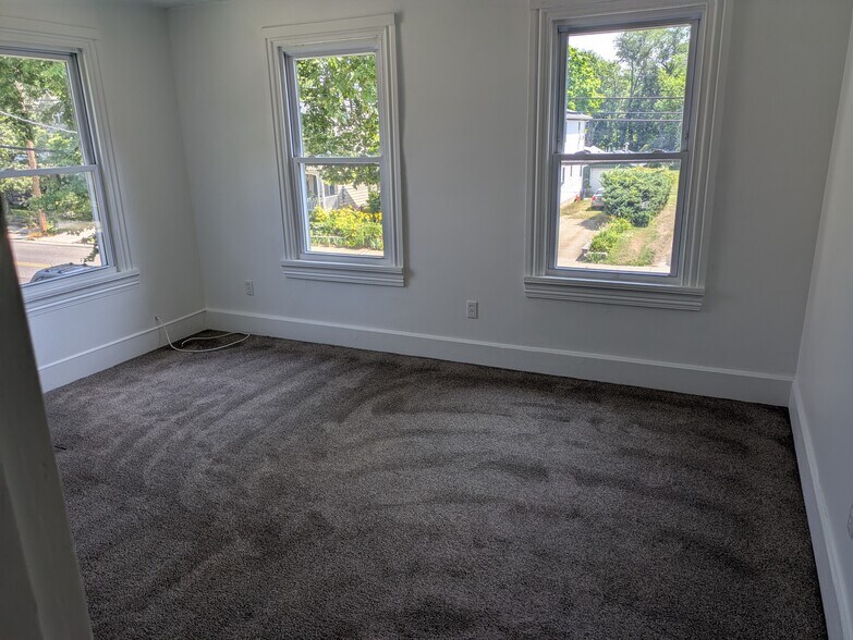 main bedroom - 162 S Main St