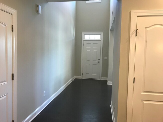 Building Photo - 850 Longleaf Pine Pl