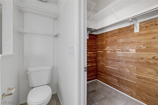 Building Photo - 294 Belair View Ct
