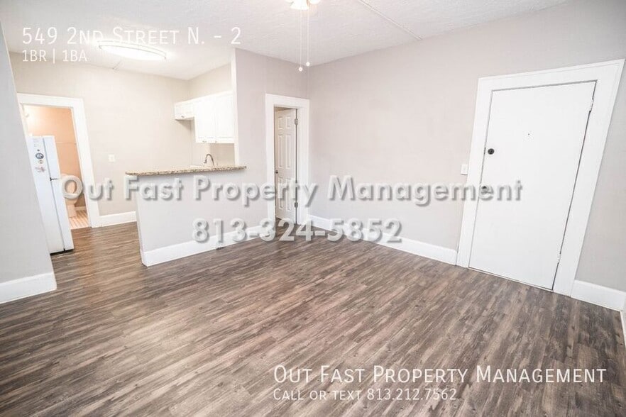 Building Photo - 549 2nd St N