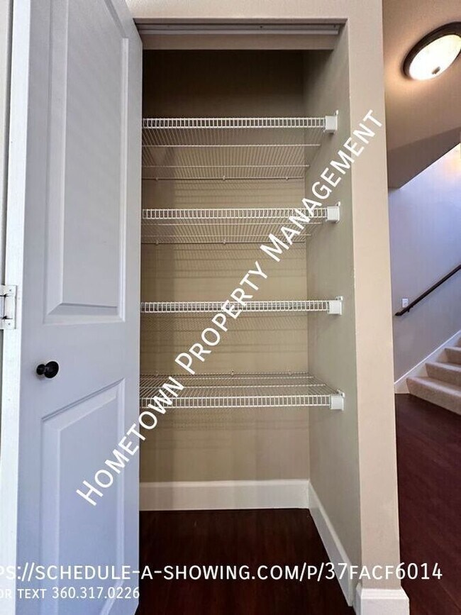 Building Photo - 4325 Oso Berry St NW