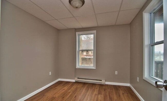 Building Photo - 603 S Blakely St