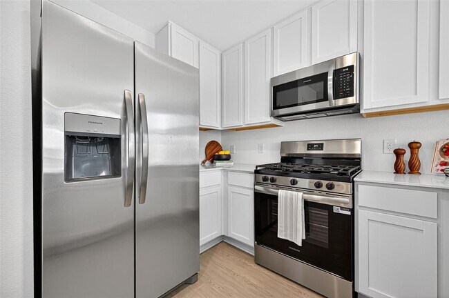 Building Photo - 26826 Zebra Grass Dr