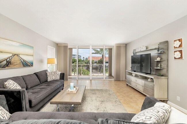 Building Photo - 2860 S Ocean Blvd