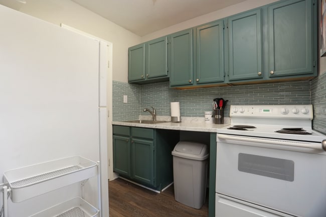 Building Photo - 9011 Welles Way