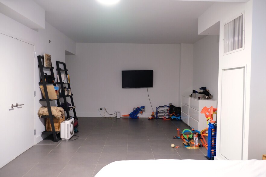 Downstairs - 214 N 11th St