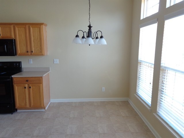 Building Photo - 3524 Stoney Garden Dr