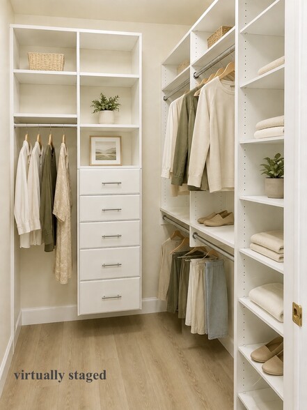 master bedroom...new built out closet - 231 W Horizon Ridge Pky