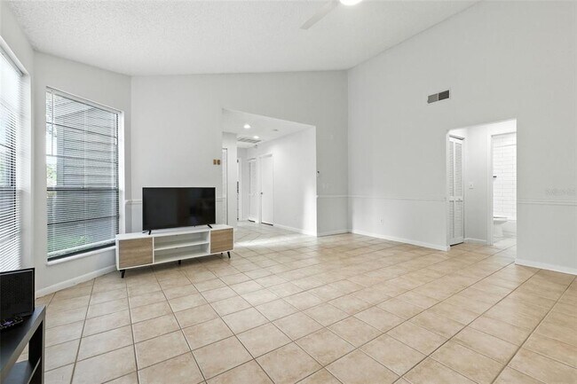 Building Photo - 4404 Oak Harbor Dr