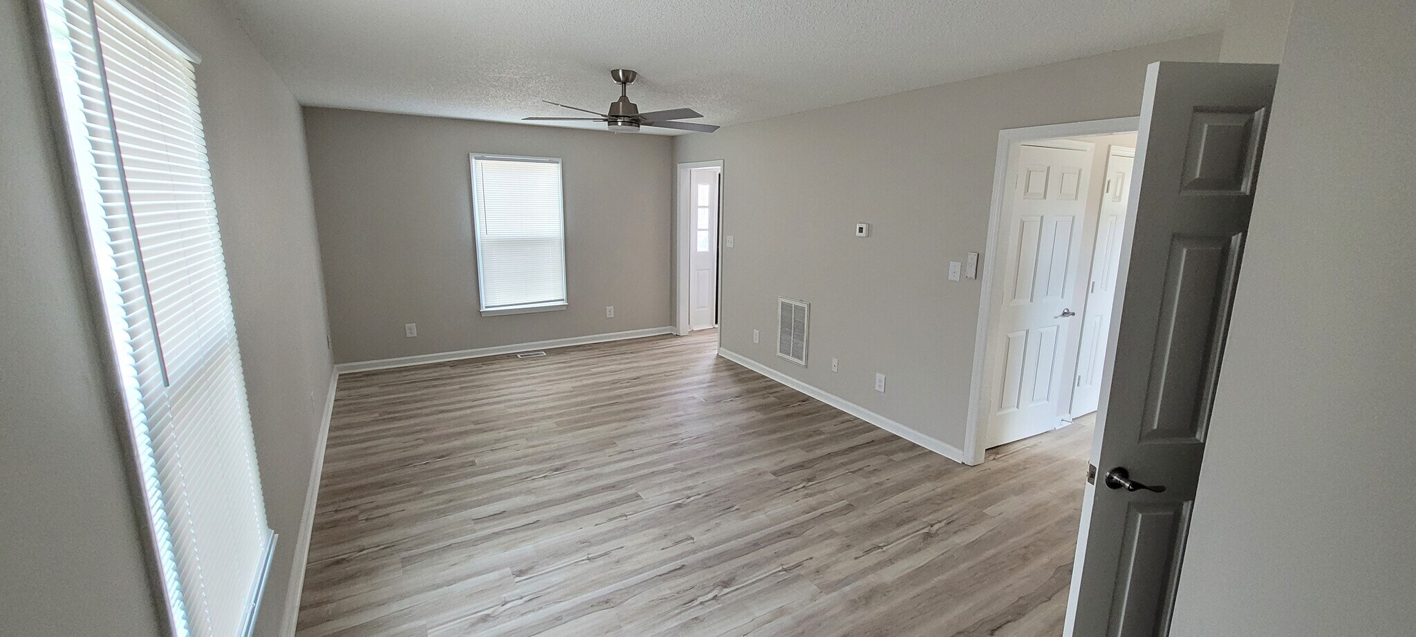 Building Photo - 4505 Southern Webbing Mill Rd