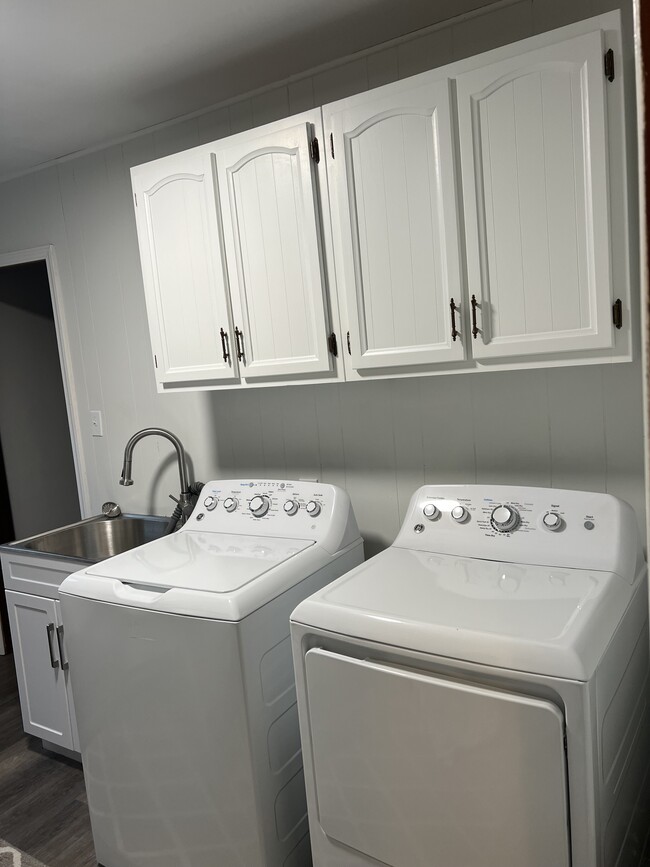 Main Floor Laundry - 901 21st Ave SE