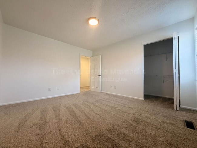 Building Photo - 308 Gillespie Rd