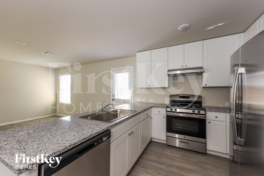 Building Photo - 6443 Pickaxe Way
