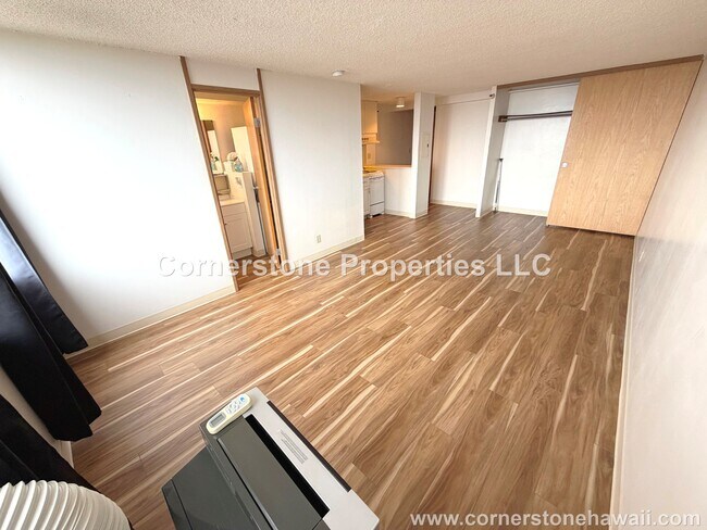 Building Photo - 1060 Kamehameha Hwy