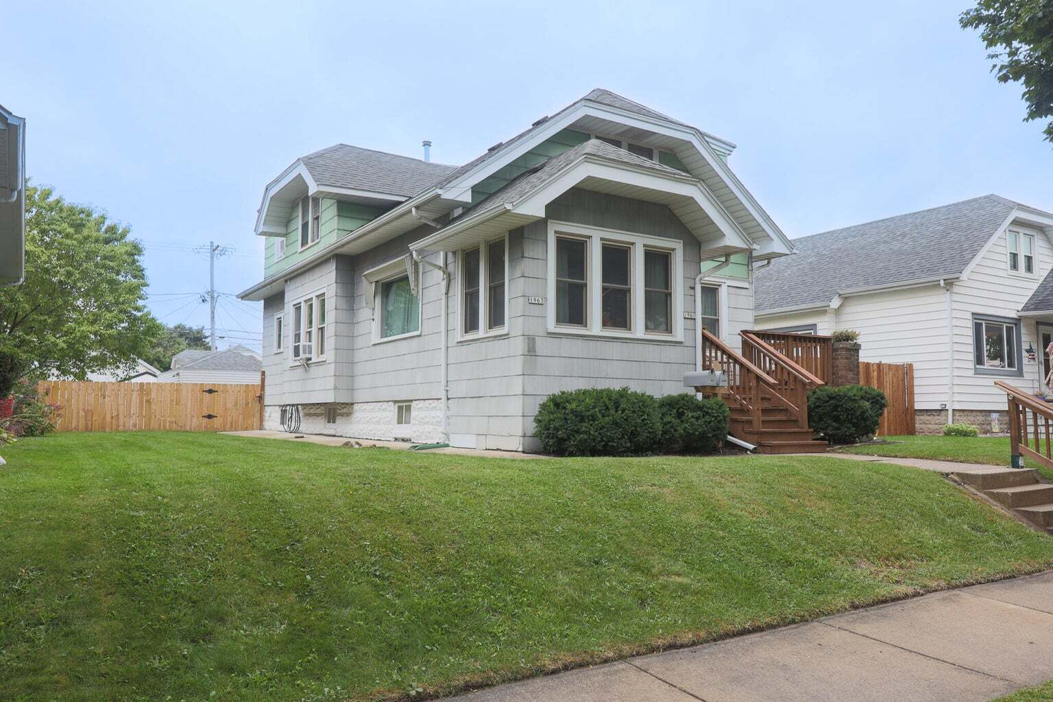 Building Photo - 1963 S 75th St