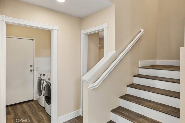 Building Photo - 3441 E Berkshire Ct