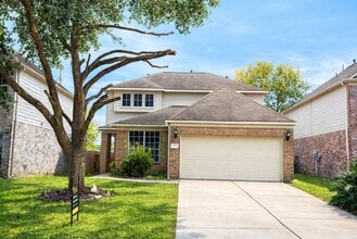 Building Photo - 2679 Cypressvine Dr