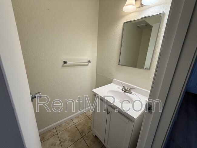 Building Photo - 1825 S Crawford -