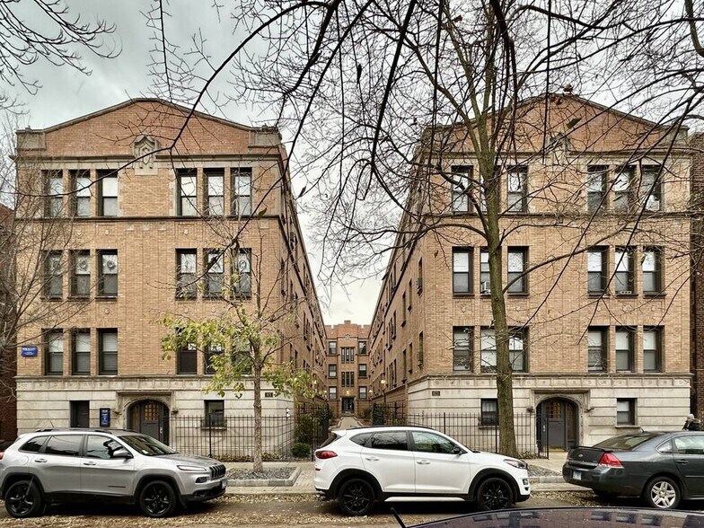 Primary Photo - 824 W Cornelia Ave