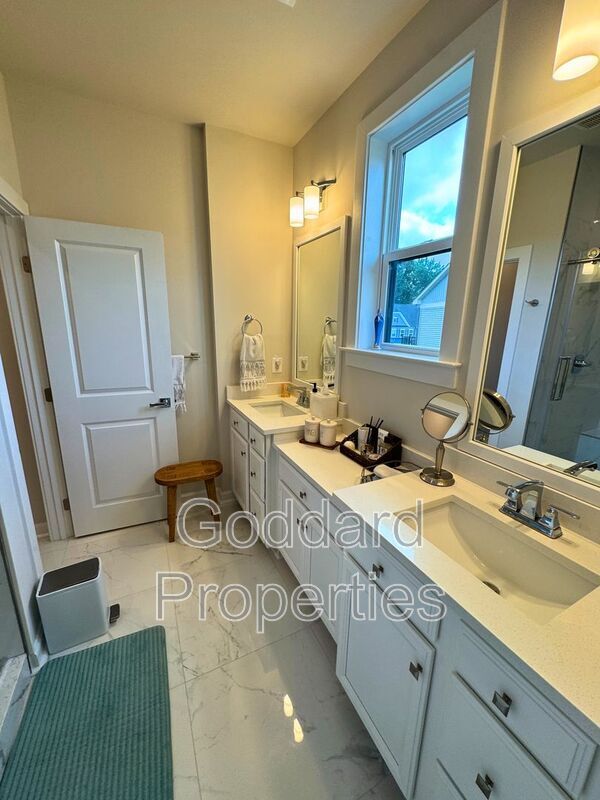 Building Photo - 7516 Overview Ter