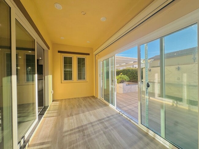 Building Photo - Luxury Estate in Exclusive Gated Community of Orchard Hills