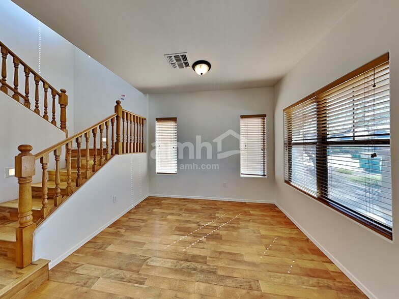 Building Photo - 46 W Camino Espiga