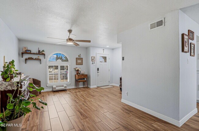 Building Photo - 10713 Eagle Pass Ln