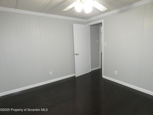 Building Photo - 620 Sanderson Ave