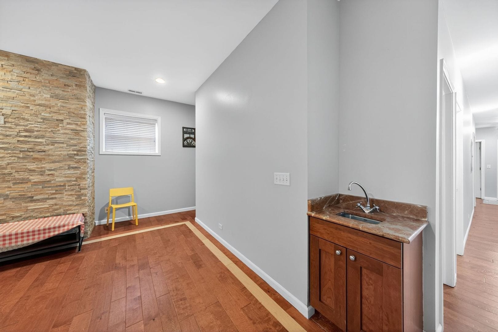 Building Photo - 4956 S Champlain Ave