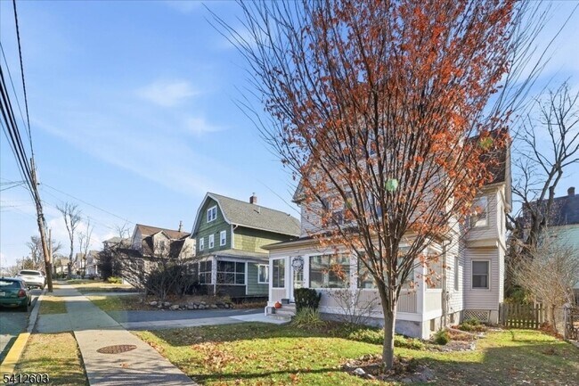 Building Photo - 30 Central Ave