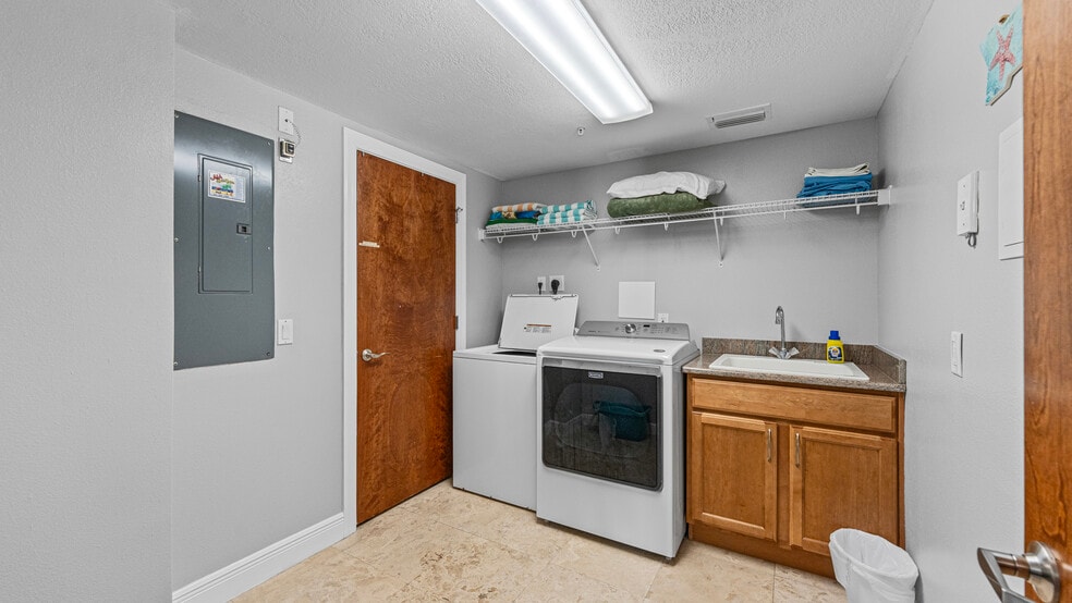 In Unit Laundry Room - 3800 Ocean Beach Blvd