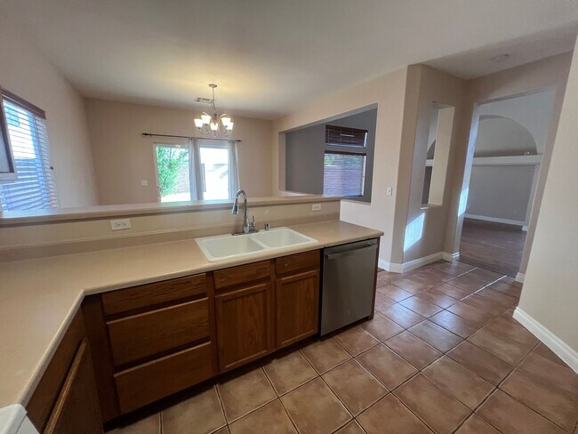 Building Photo - 3 Bed, 2.5 Bath home with Solar Panels!