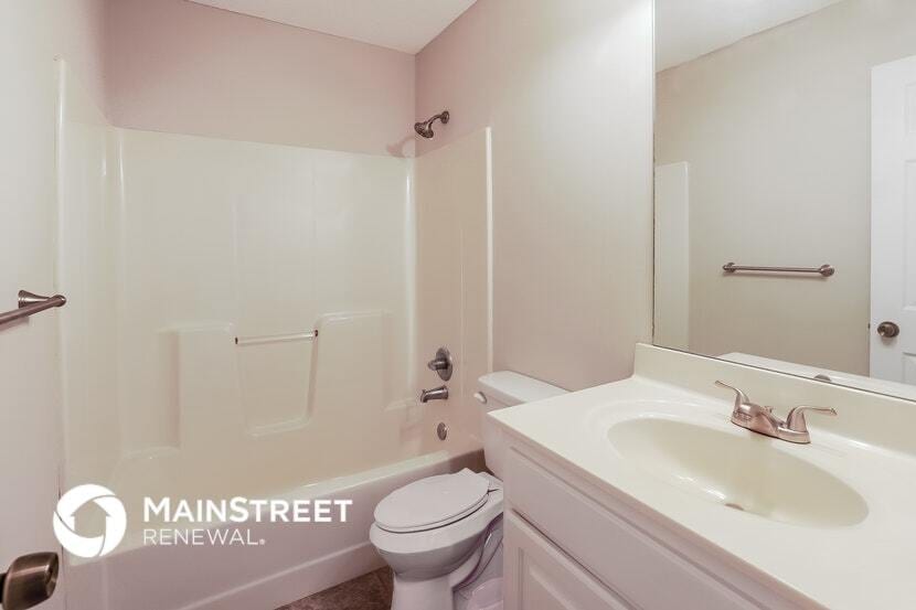 Building Photo - 6003 E 133rd St