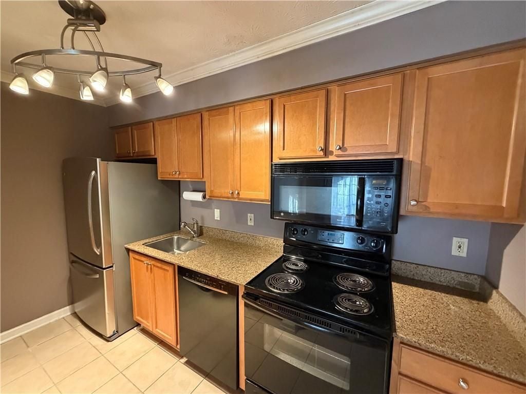 Building Photo - 3160 7 Pines Ct