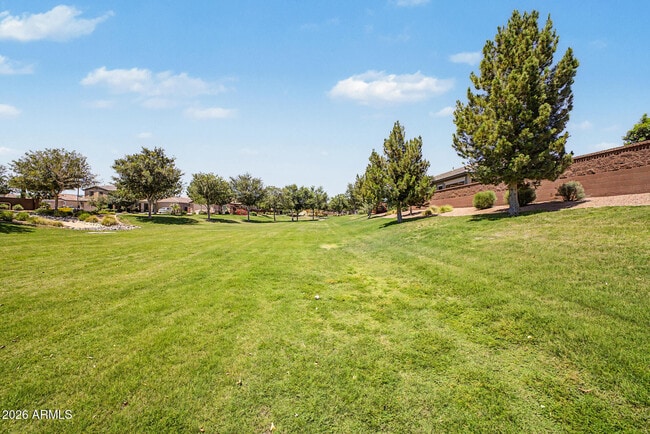 Building Photo - 1360 W Joshua Tree Ave