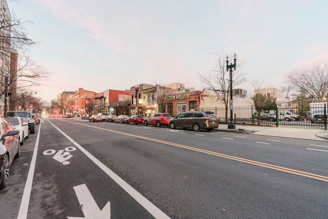 Building Photo - 1550 7th St NW