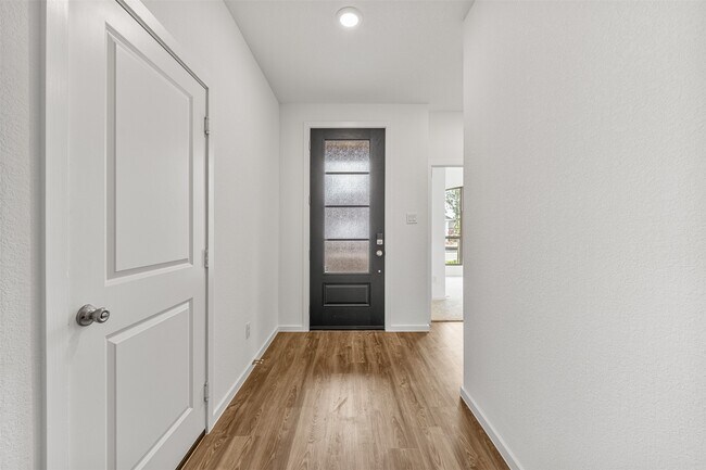 Building Photo - 10903 Tropical Queen Ln