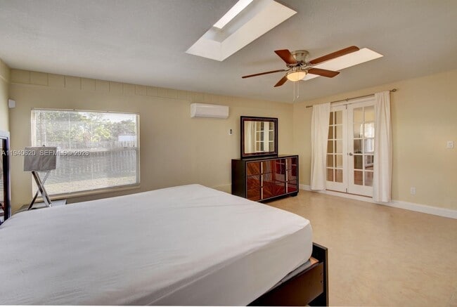 Building Photo - 3531 SW 36th St