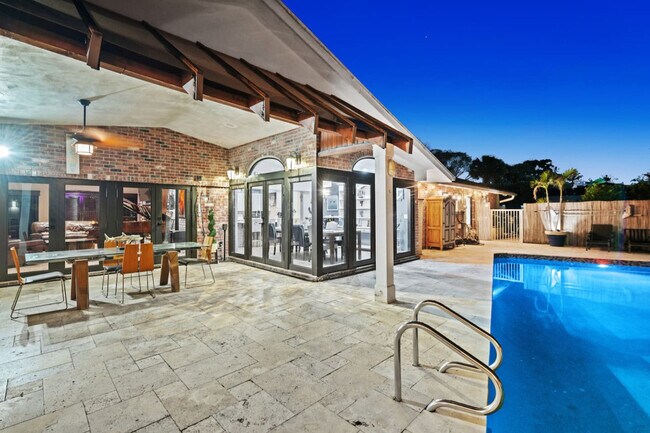 Building Photo - 4501 Briarcliff Ln