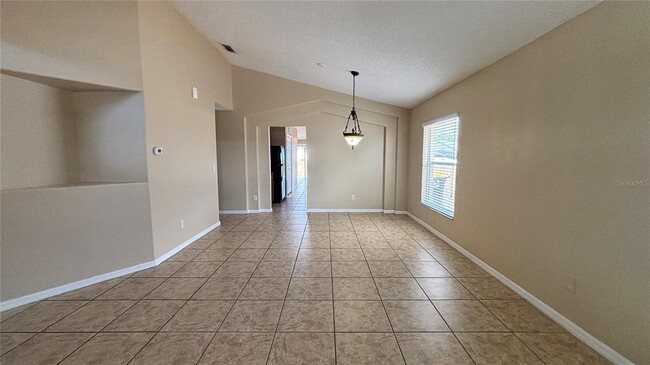 Building Photo - 252 Bramley Ct