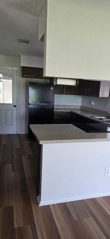 Building Photo - 8443 Gulfwood Ln