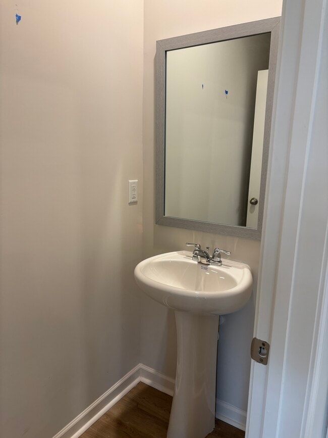 Building Photo - 71 Deerberry Dr