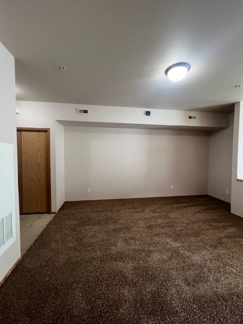 Building Photo - 2 bed 1 bath near NNU and close to downtow...